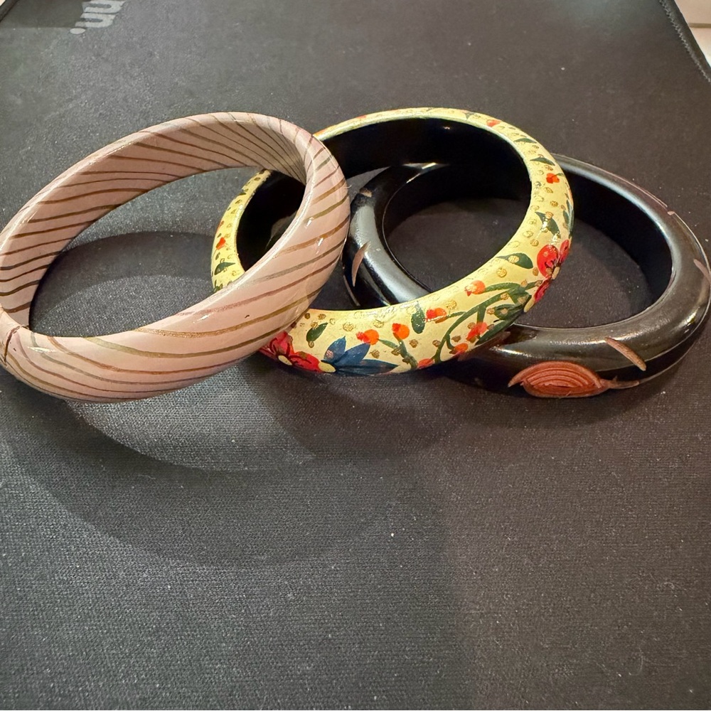 Set of Three Stylish Vintage Bangles